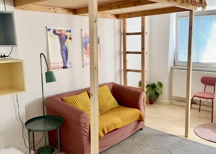 Cosy Charming Long-term Apartment Vienna
